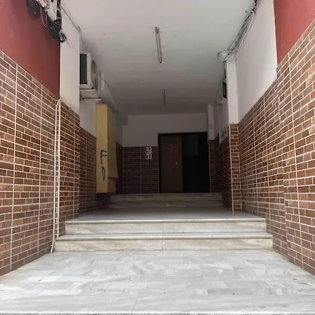 Prior Centeroftirana Apartman *