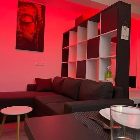 Prior Centeroftirana Apartman *